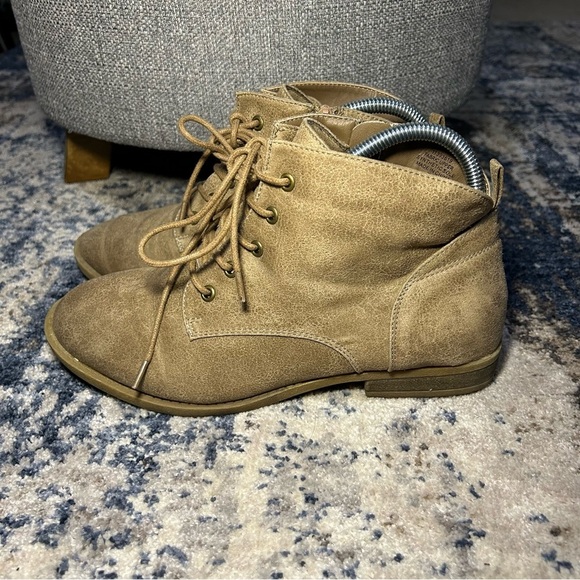Torrid Tan Faux Leather Lace-Up Booties Size 8 Wide - Picture 4 of 13